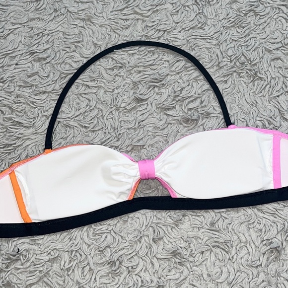 Last chance…PINK Victoria’s Secret Bikini Top Swimsuit Swim Bandeau M Medium - Picture 3 of 5